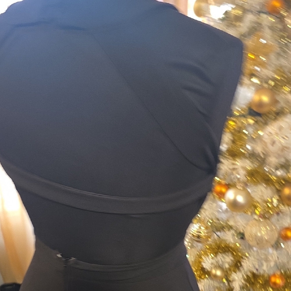 Elegant Black Mini Dress - Picture 13 of 16
